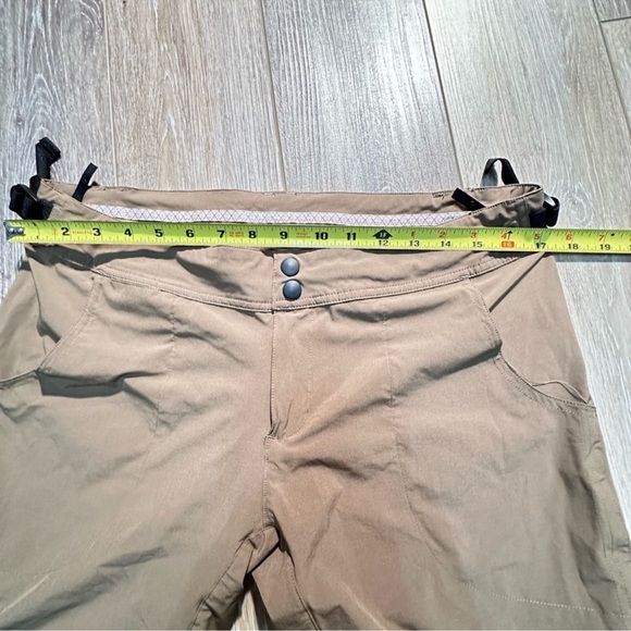 💜ZOIC Cycling cropped pants excellent condition. - Picture 8 of 8